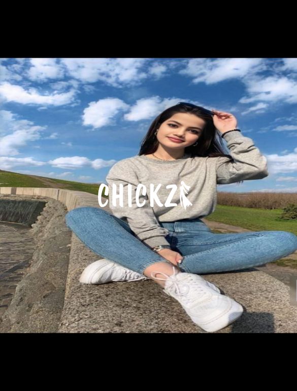 Full Night Unlimited Shots With Gorgeous Women in Kolkata