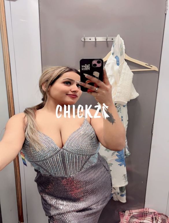 North Indian Girl Available With No Restrictions & Unlimited Shots