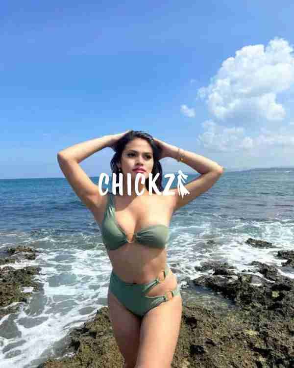 Affordable independent call girls in Surat for best experience