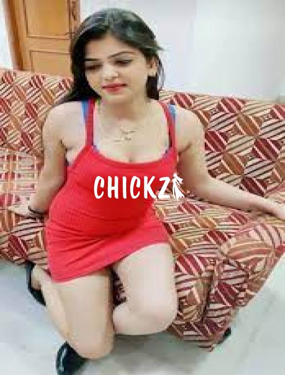 Priya Bangalore Call Girl Offers 100% Customer satisfaction service with safe